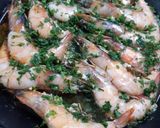Foto del paso 5 de la receta: Langostinos al ajillo en el horno 🦐