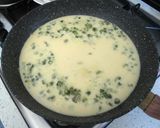 Foto del passaggio 4 della ricetta Asparagi ed Uova