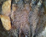 Foto langkah ke 1 dari resep Sambel goreng ikan laut.