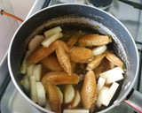 A picture of step 5 of Stewed Chicken wings with soya souce.