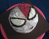 Foto langkah ke 6 dari resep Kue ulang tahun karakter spiderman  base red velvet cake.