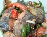 Foto langkah ke 3 dari resep Oseng Tongkol Terong.
