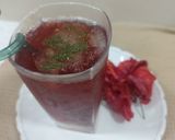 A picture of step 4 of Hibiscus ice tea / refreshing cooled.