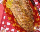 Foto del paso 5 de la receta: Sábalo a la parrilla; ensalada de tomates, queso y cebolla asada
