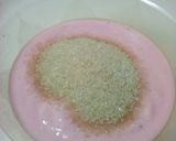 A picture of step 2 of Bread and yogurt dessert.