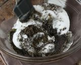 A picture of step 3 of Black Sesame Mochi Cake.