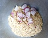 A picture of step 2 of Vegetable soup with groundnut.