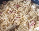 Krémes pestós csirkés tészta (egyedényes) recept fázis 4 fotója