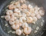 Foto del paso 2 de la receta: Spaghettis con gambas