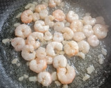 Foto del paso 2 de la receta: Spaghettis con gambas
