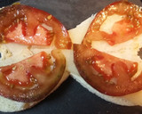 Foto del paso 5 de la receta: Tostadas de anchoas y sardinas marinadas