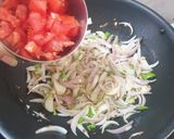 A picture of step 2 of Bhindi Do Pyaaza.