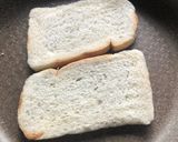 Gambar langkah 1 resipi Kaya Butter Toast.
