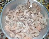 A picture of step 1 of Shrimp Curry.