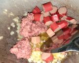 Foto langkah ke 2 dari resep Orak Arik Telur Sosis Kornet Keju.