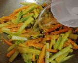 Foto langkah ke 3 dari resep Acar Kuning Timun dan Wortel.