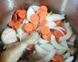 Foto del paso 5 de la receta Muslitos de pollo en salsa en olla rápida