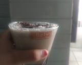 A picture of step 2 of Oreo milkshake.