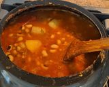 A picture of step 4 of Pressure cooker black eyed peas n potatoes.