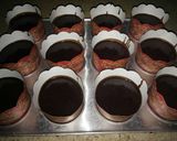 Foto langkah ke 6 dari resep Cup cake kukus simple.
