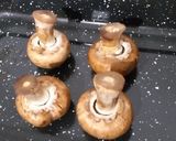 Foto del paso 1 de la receta: Champignones gratinados al roquefort