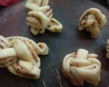 सिनेमन रोल बनNo Yeast No oven (cinnamon roll recipe in marathi) रेसिपी स्टेप 7 फोटो 