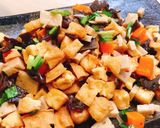 Hình bước làm 3 của món Đậu hũ xào ngũ sắc