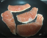 Foto del paso 1 de la receta: Salmón a la plancha