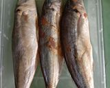 Foto langkah ke 2 dari resep Oseng daun kates jepang dan suwir ikan asin peda.