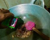 Foto langkah ke 3 dari resep Tumis Bayam Minyak Wijen.