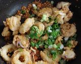 Foto langkah ke 4 dari resep Cumi Cabe Garam.