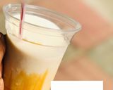 A picture of step 1 of Banana Milkshake.