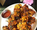A picture of step 4 of Corn Palak Pakoda.