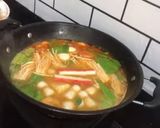 Foto langkah ke 8 dari resep Tom Yum Udang Asam Kandis.
