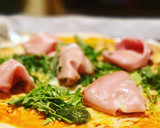 Foto del paso 3 de la receta: Pizza casera de mortadela, rucula y concentrado de albahaca 🌿