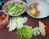 รูปขั้นตอนการทำที่ 2 ของ ผัดเปรี้ยวหวานกุ้ง (ไม่ใส่ซอสมะเขือเทศ) #งบ60บาท