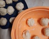 Foto langkah ke 3 dari resep Hotteok (Korean Sweet Pancake).
