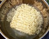 Foto langkah ke 2 dari resep 38. Mie Goreng Ekomie Sayur.