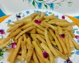 A picture of step 5 of Crispy Semolina and All-Purpose Flour Shakkarpare.