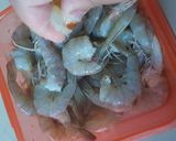 Foto langkah ke 1 dari resep 69. Udang Saus Tiram.
