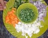 A picture of step 1 of Veg pulao.