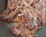 Foto langkah ke 1 dari resep Kodok Saus Padang Pedas.
