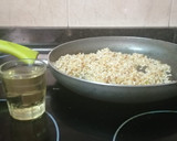 Foto del paso 2 de la receta: 🍚 Risotto con queso azul y vino blanco