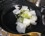 Foto del paso 4 de la receta: Calugas de Merluza con verduras salteadas
