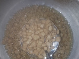 Cinnamon chinchin