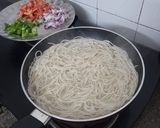 वेज नूडल्स (Veg noodles recipe in hindi) रेसिपी चरण 4 फोटो