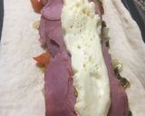Foto del paso 8 de la receta: Empanada arrollada de pastrón y quesos 🥓🫑🧀🧅