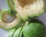 Foto del paso 2 de la receta: Ensalada de aguacate