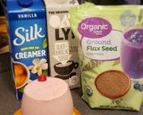 A picture of step 1 of 4 Ingredients vegan smoothie.