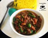 A picture of step 11 of Turmeric rice with minced meat and vegies.